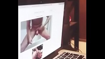 menores edad porno de Wife convinced to share